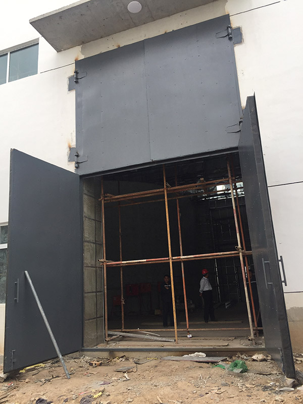 隔声门